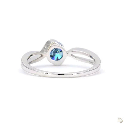 Round Shape Blue Lab Grown Diamond Ring Semi Bezel Bypass Twist Band